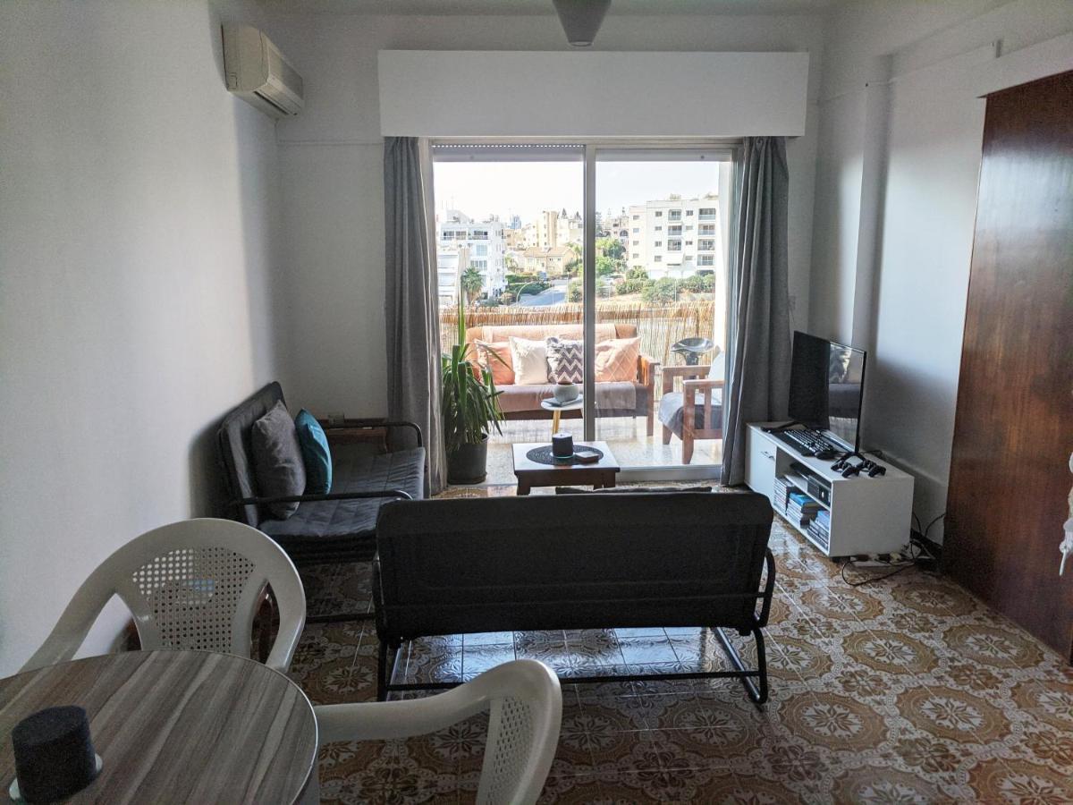 Fantastic 1 Bed Apartment By The Sea Opposite 4 Seasons Lemesos Exteriér fotografie